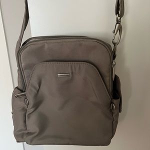 Travelon Gray Anti-theft Crossbody